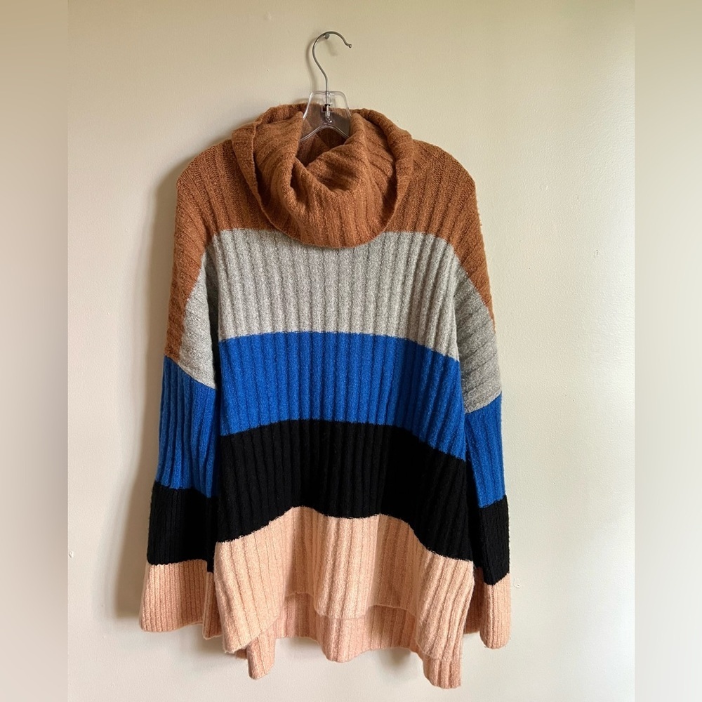 Altar’d State Woman’s Color Block Acrylic Blend Knit Oversized Sweater Size M